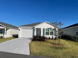 Cozy Retreat Near Sawgrass Market & Brownwood Paddock Square!