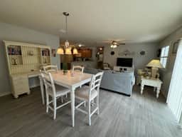 Charming Village of St. Charles Home Near Lake Sumter Landing