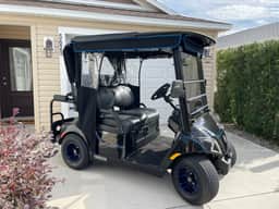 Cozy and Charming 3/2 Corner lot charm w/4-seater golf cart & BBQ grill.