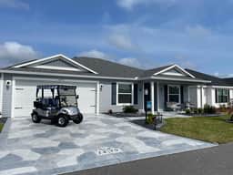 Cozy Retreat Walking Distance to The Pool! Gas Golf Cart Included!