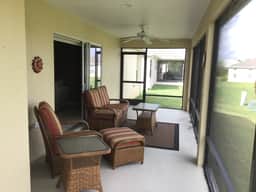 Beautifully decorated 3 bdrm home w/Open Floor Plan, BBQ & WiFi