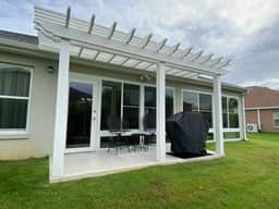 Stunning 3/2 Home w/Gas Golf Cart, BBQ Grill, and FREE WiFi!!
