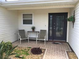 Amazing 3 bdrm w/Golf Cart & BBQ Close to Lake Sumter Landing Market Square!