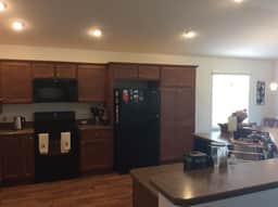 3-Bedroom Retreat near Brownwood Paddock Park: Your Ideal Villages Getaway