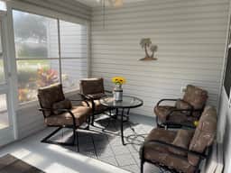 Modern Home with Golf Cart, Enclosed Lanai & Close to Lake Sumter Landing