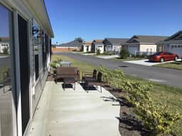 Beautiful New 2/2 Dog Friendly Villa w/ GOLF CART, BBQ & FREE WiFi!