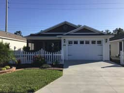 Beautiful New 2/2 Villa w/BBQ & FREE WiFi!