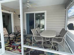 Location! Walk to Lake Sumter Landing! 3/2 Villa w/ Gas Golf Cart, BBQ & WiFi