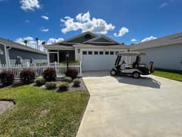 Charming 2 Bedroom Villa w/BBQ & 4 Seater Golf Cart!