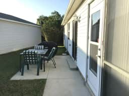 Patio Villa in St. Charles Village, GOLF CART, BBQ & WiFi included!