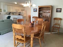 Patio Villa in St. Charles Village, GOLF CART, BBQ & WiFi included!