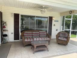 Private Pool Oasis! Close to Lake Sumter Landing!