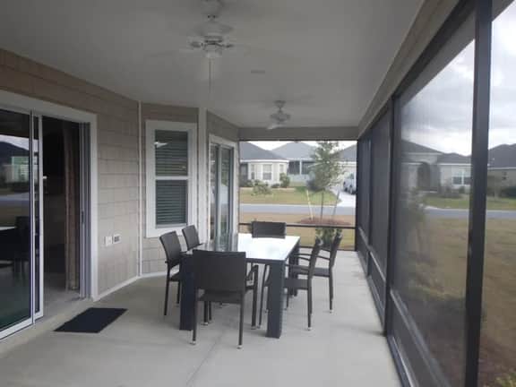 Large 2 Bdrm & Den Designer home w/Golf Cart & WiFi!