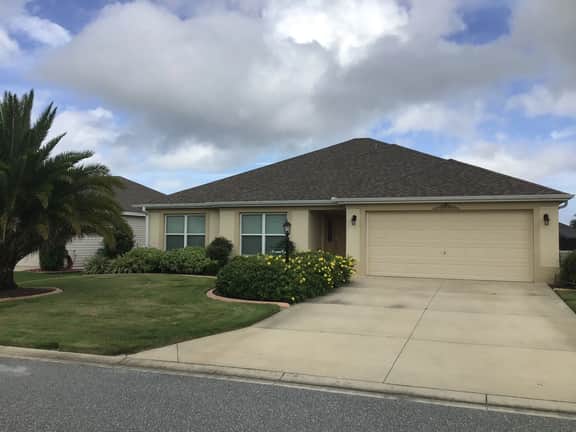 Beautifully decorated 3 bdrm home w/Open Floor Plan, BBQ & WiFi