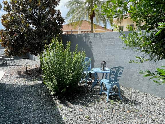 BEAUTIFULLY Decorated Dog Friendly Home GAS GOLF CART & GAS BBQ