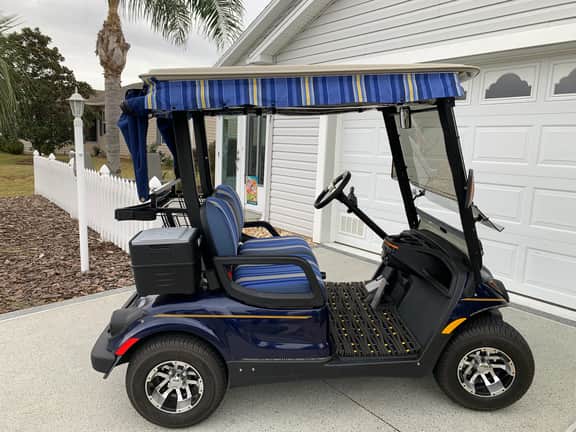 Central Location!! Beautiful Villa with 2 Seater Gas Golf Cart & WIFI