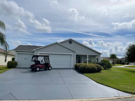 This Amazing Home Has it ALL! Gas Golf Cart, BBQ, Bikes & close to the FUN