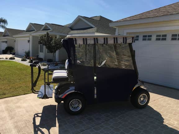 Amazing 3 bdrm w/Golf Cart & BBQ Close to Lake Sumter Landing Market Square!