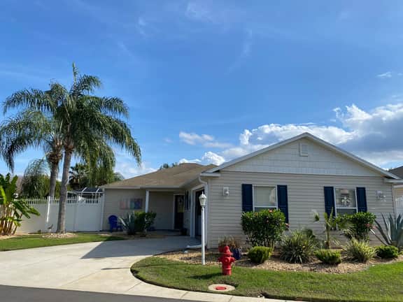 Beautifully Decorated Sm Dog Friendly Villa w/BBQ, BICYCLES & WiFi!