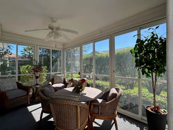Modern Elegance in The Villages w/2 Golf Carts, BBQ Grill, & Cozy Fireplace!