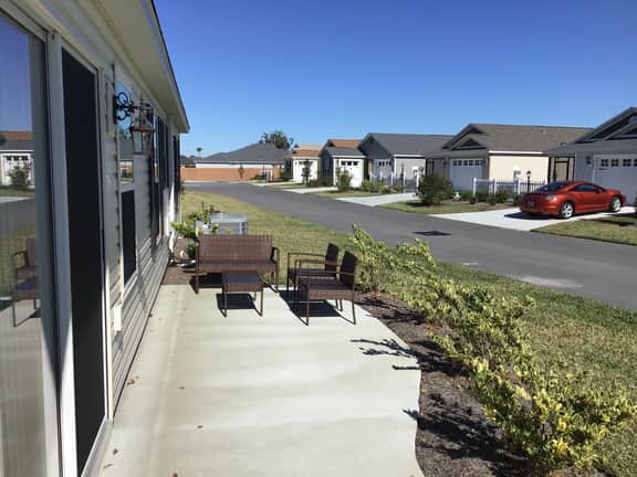 Beautiful New 2/2 Dog Friendly Villa w/ GOLF CART, BBQ & FREE WiFi!