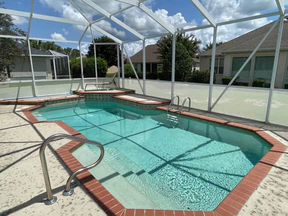 Private Pool Paradise close to Lake Sumter Landing Market Square!