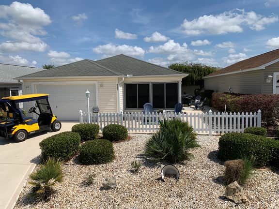 Recently updated Beautiful Villa with 4 Seater Gas Golf Cart, WIFI & BBQ!!
