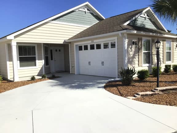 WOW! LOCATION! FUN!  Includes HOT TUB, Gas Golf Cart, BBQ, & WIFI
