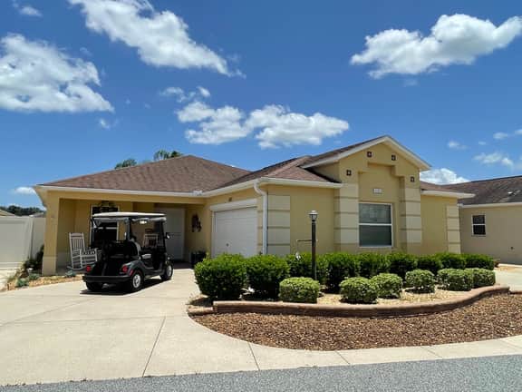 REDUCED RATE FOR JANUARY with granite finishes, hot tub, & golf cart included
