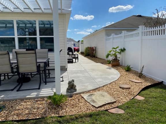 Amazing Location & Beautiful home with Golf Cart, BBQ & WiFi included!