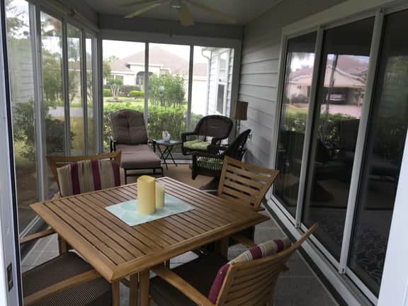 Beautiful Spacious Home Conveniently Located w/Golf Cart, BBQ, & WiFi!!