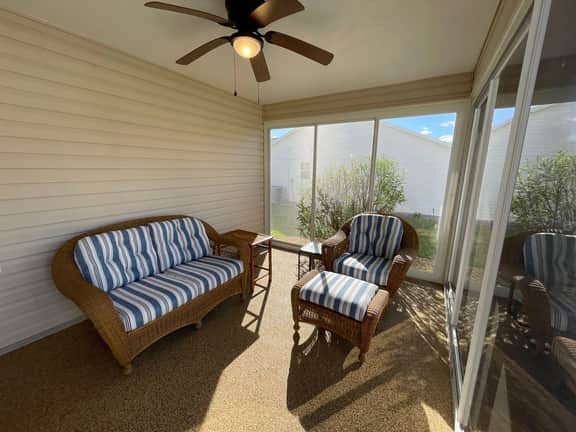 Cozy Rental in The Villages, Pet-Friendly, Close to Shopping & Golf Cart!