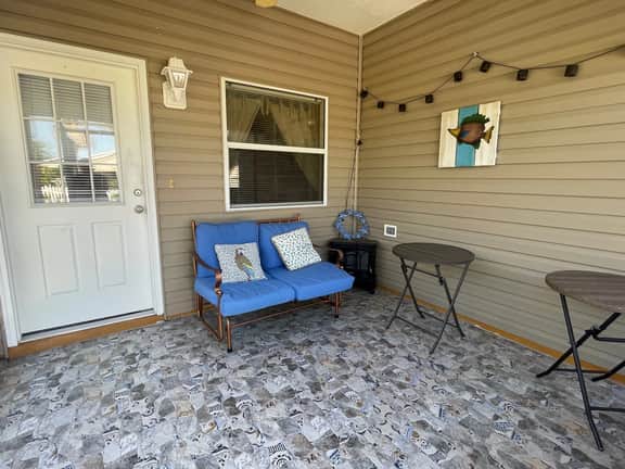 Lynnhaven Charmer With Cozy Vibes And Pet-friendly Ease Between the Squares