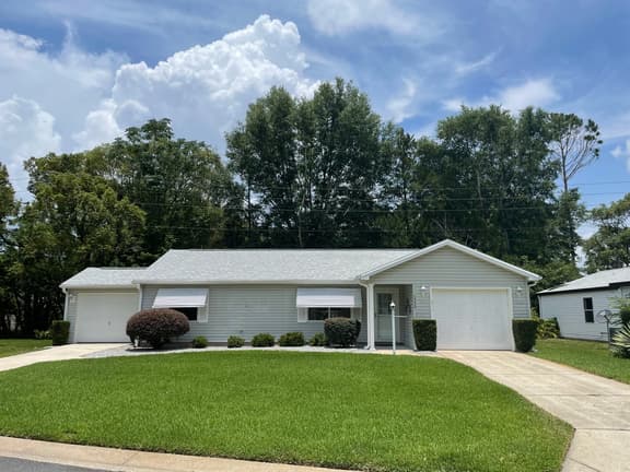 If Privacy is the Key, Come Stay in This Beautiful 2 Bdrm 2 Bath w/BBQ