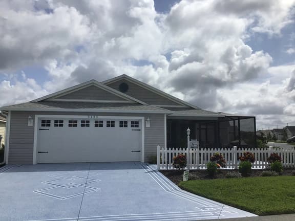 Beautiful New 2/2 Villa w/Golf Cart, BBQ, 2 Bikes, & WiFi!