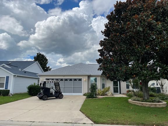Stylish Winifred Home w/Lanai, Patio, & Golf Cart Near Lake Sumter Landing