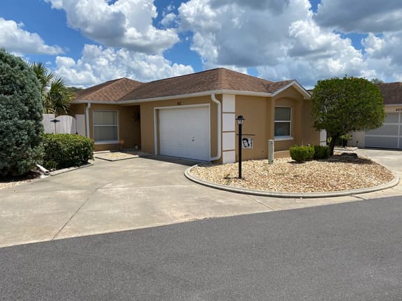CHARMING, Dog-Friendly Home w/GAS GOLF CART, BBQ, & WIFI!