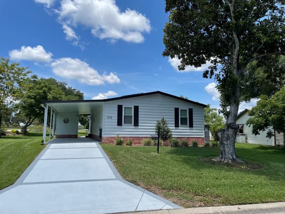 Come Enjoy The Golf Course View! This 2 bdrm Home Awaits You